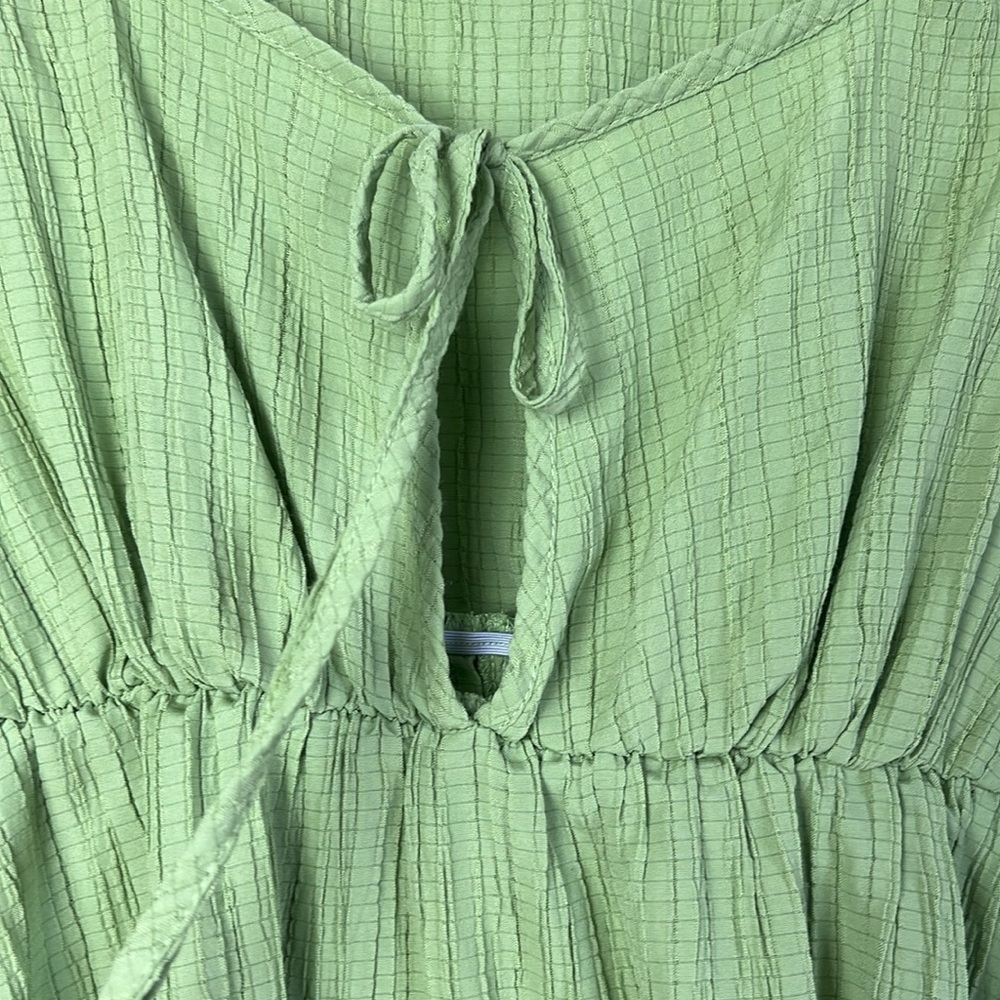 💛 SHEIN Curve Green Shirred Babydoll Short Sleeve Shirt Tie front Size 0XL - Picture 3 of 5